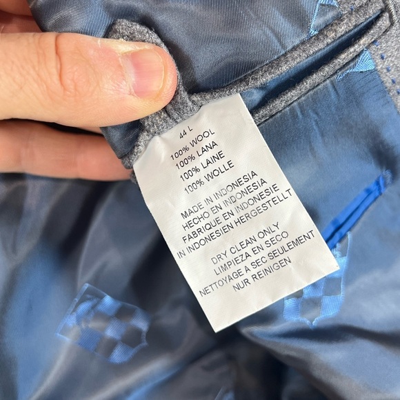 NWT Vince Camuto 44L 100% Wool Charcoal Plaid Blazer - Picture 6 of 12